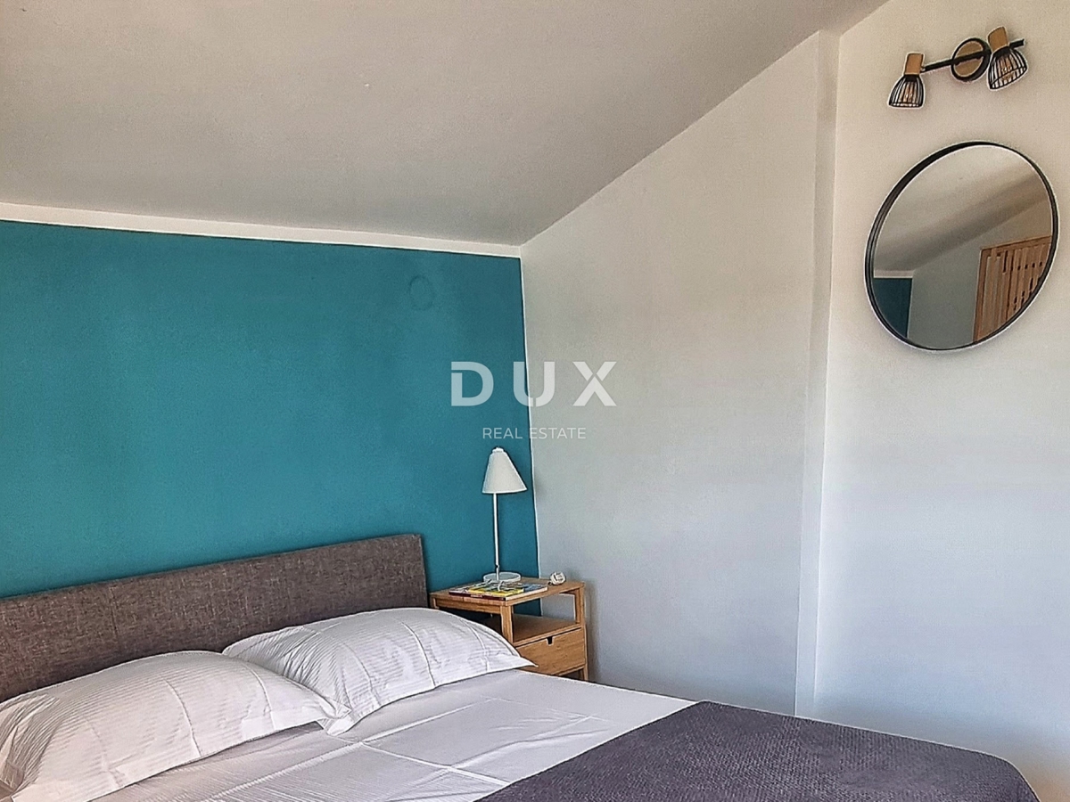 ZADAR, POSEDARJE - casa indipendente prima fila al mare di Novigrad con ampio cortile