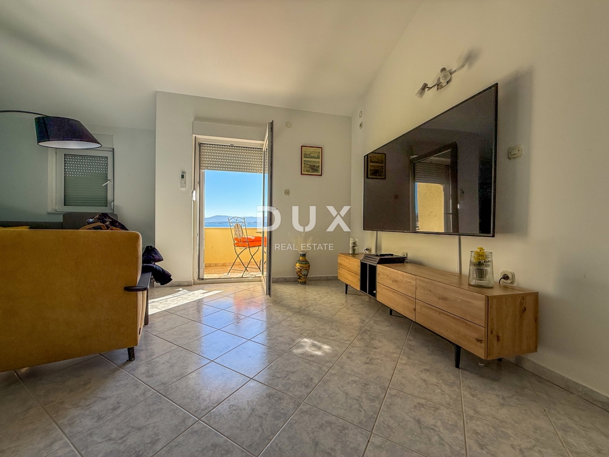 ZADAR, POSEDARJE - casa indipendente prima fila al mare di Novigrad con ampio cortile