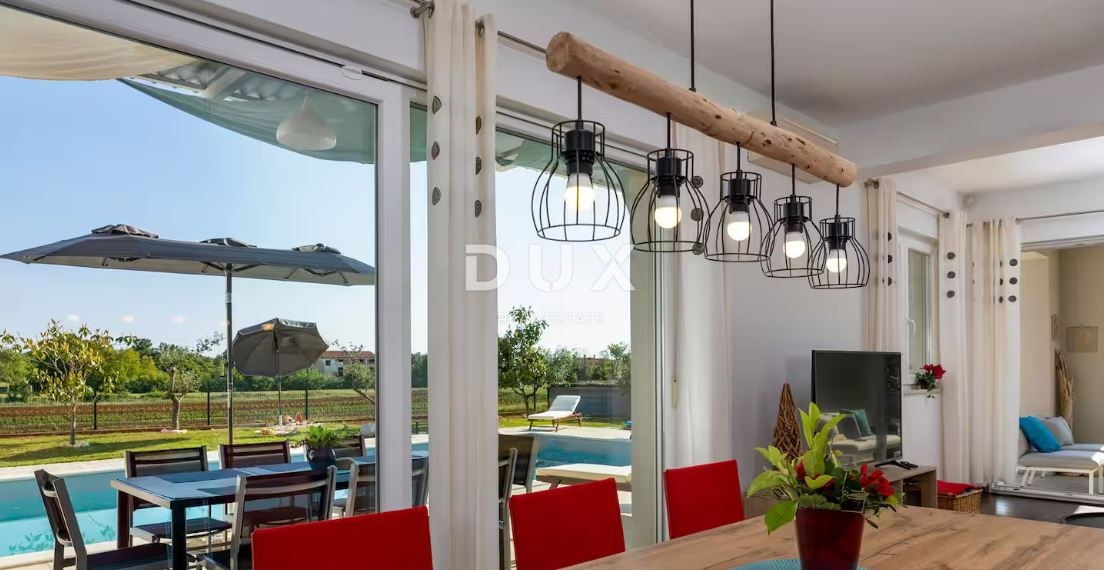 ISTRIA, ROVIGNO - Moderna casa a un piano con piscina