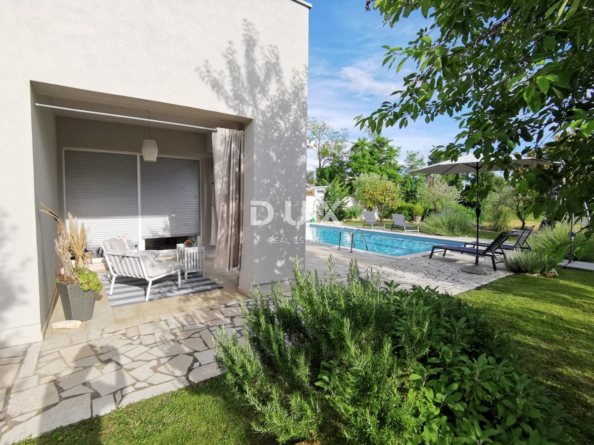 ISTRIA, ROVIGNO - Moderna casa a un piano con piscina
