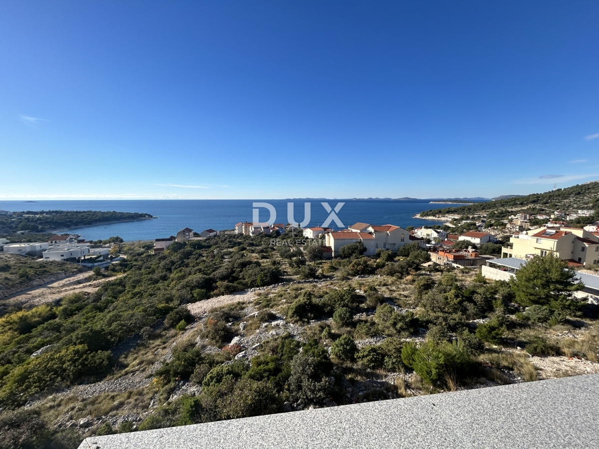 PRIMOŠTEN, DOLAC – Attico con splendida vista mare! OCCASIONE!