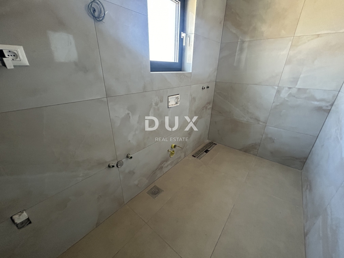 PRIMOŠTEN, DOLAC – Attico con splendida vista mare! OCCASIONE!