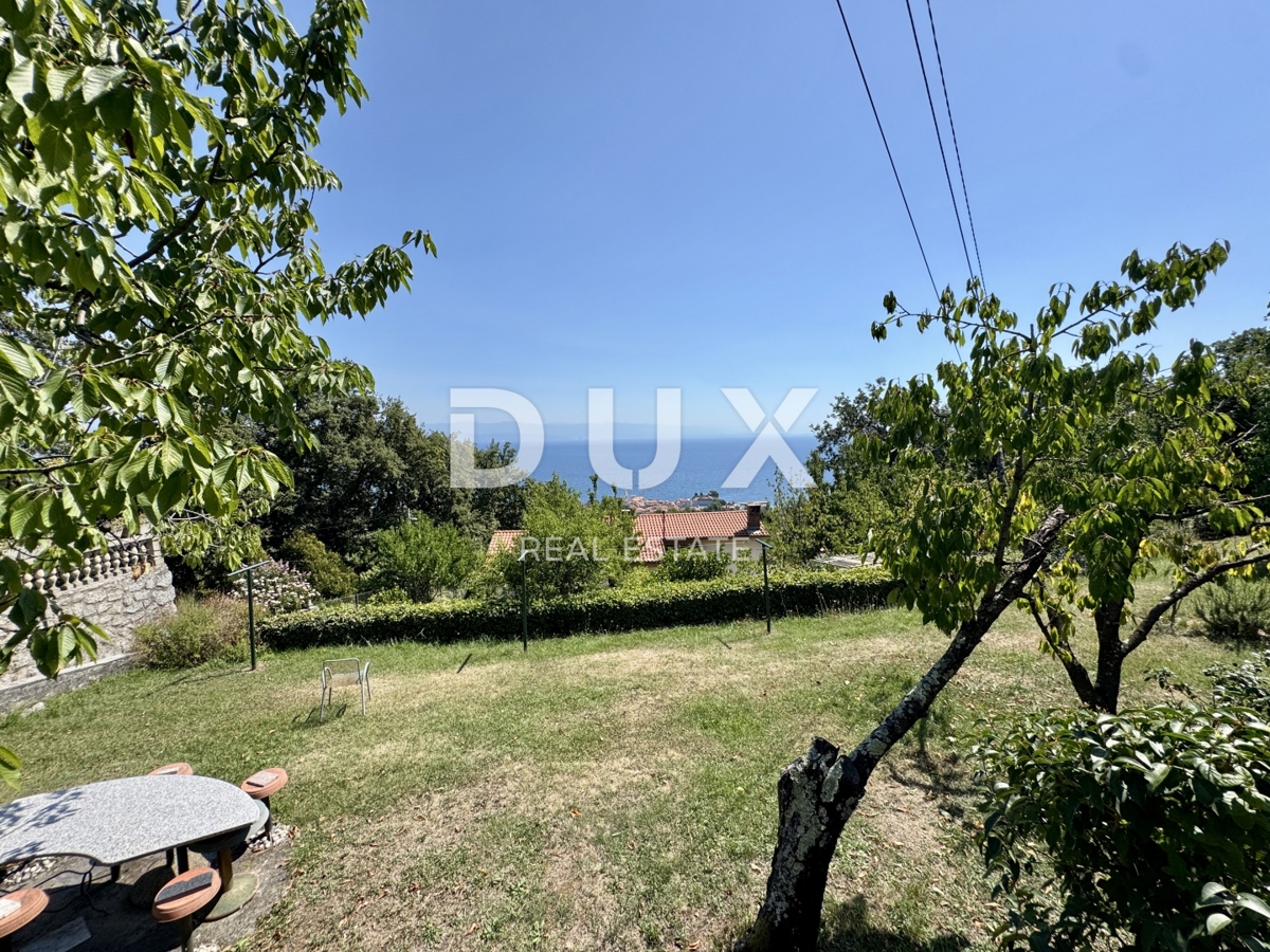 ABBAZIA, LOVRAN - nuovo - 2 bellissimi terreni edificabili per una casa familiare o una villa con piscina con vista sul mare