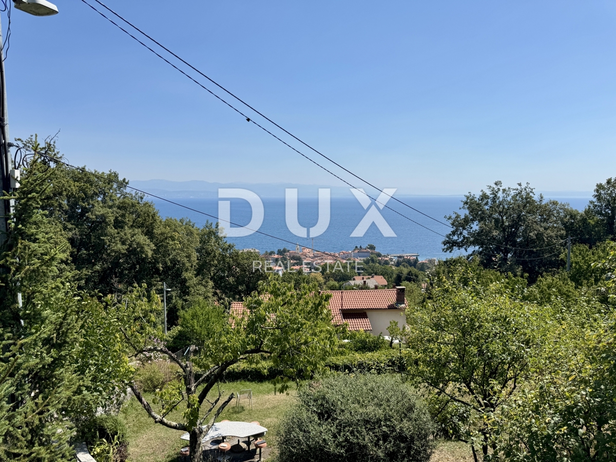 ABBAZIA, LOVRAN - nuovo - 2 bellissimi terreni edificabili per una casa familiare o una villa con piscina con vista sul mare