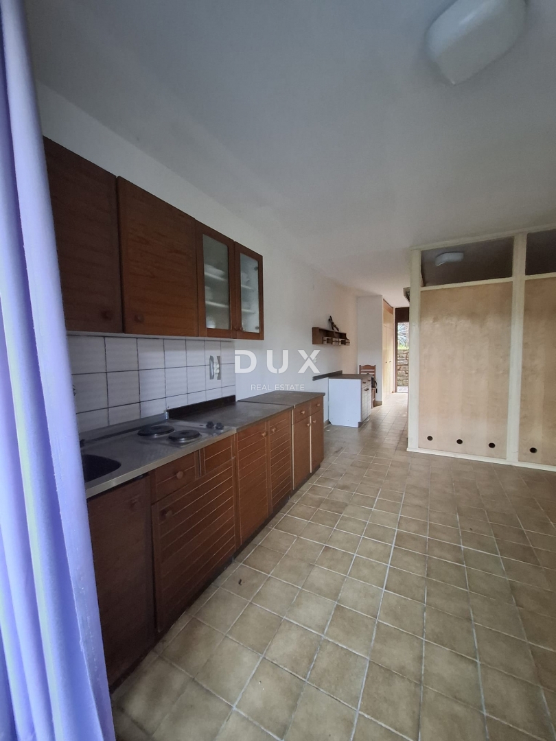 ISTRIA, DUGA UVALA - Appartamento vicino al mare