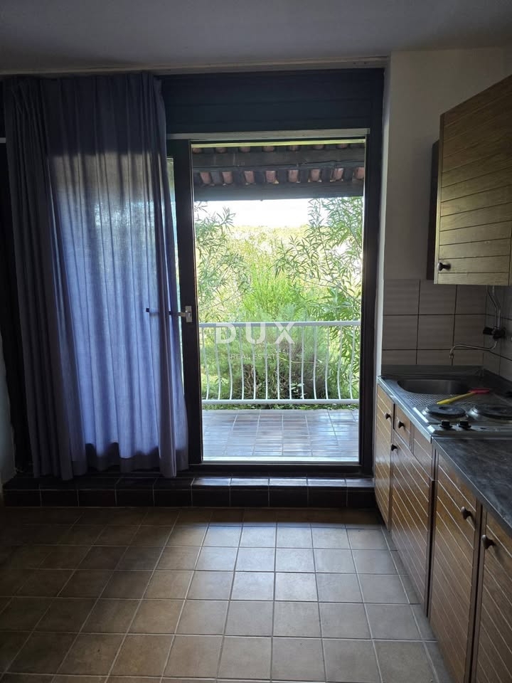 ISTRIA, DUGA UVALA - Appartamento vicino al mare
