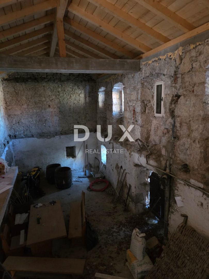 RIJEKA, VIŠKOVO - casa e annesso + cortile con vista mare! OPPORTUNITÀ!