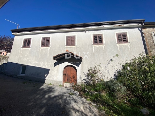 RIJEKA, VIŠKOVO - casa e annesso + cortile con vista mare! OPPORTUNITÀ!