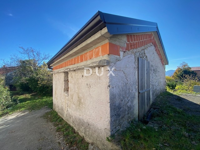 RIJEKA, VIŠKOVO - casa e annesso + cortile con vista mare! OPPORTUNITÀ!