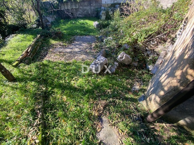 RIJEKA, VIŠKOVO - casa e annesso + cortile con vista mare! OPPORTUNITÀ!