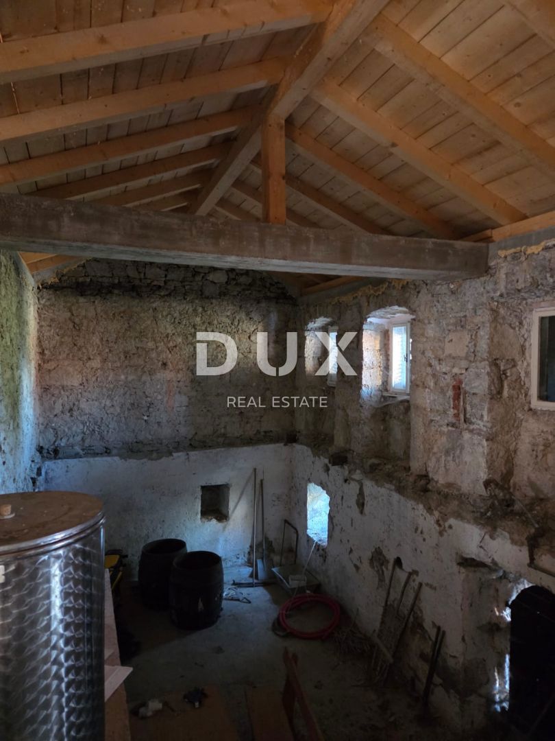 RIJEKA, VIŠKOVO - casa e annesso + cortile con vista mare! OPPORTUNITÀ!