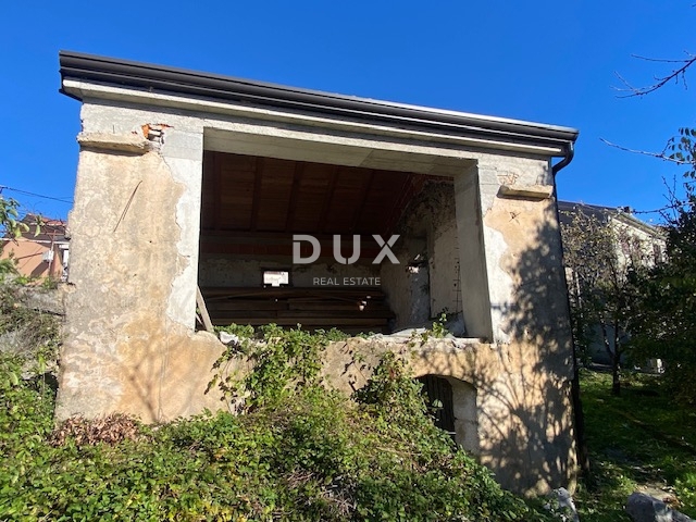 RIJEKA, VIŠKOVO - casa e annesso + cortile con vista mare! OPPORTUNITÀ!