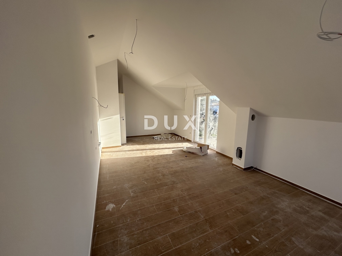 ROGOZNICA, STIVAŠNICA – Attico con una vista mare fenomenale