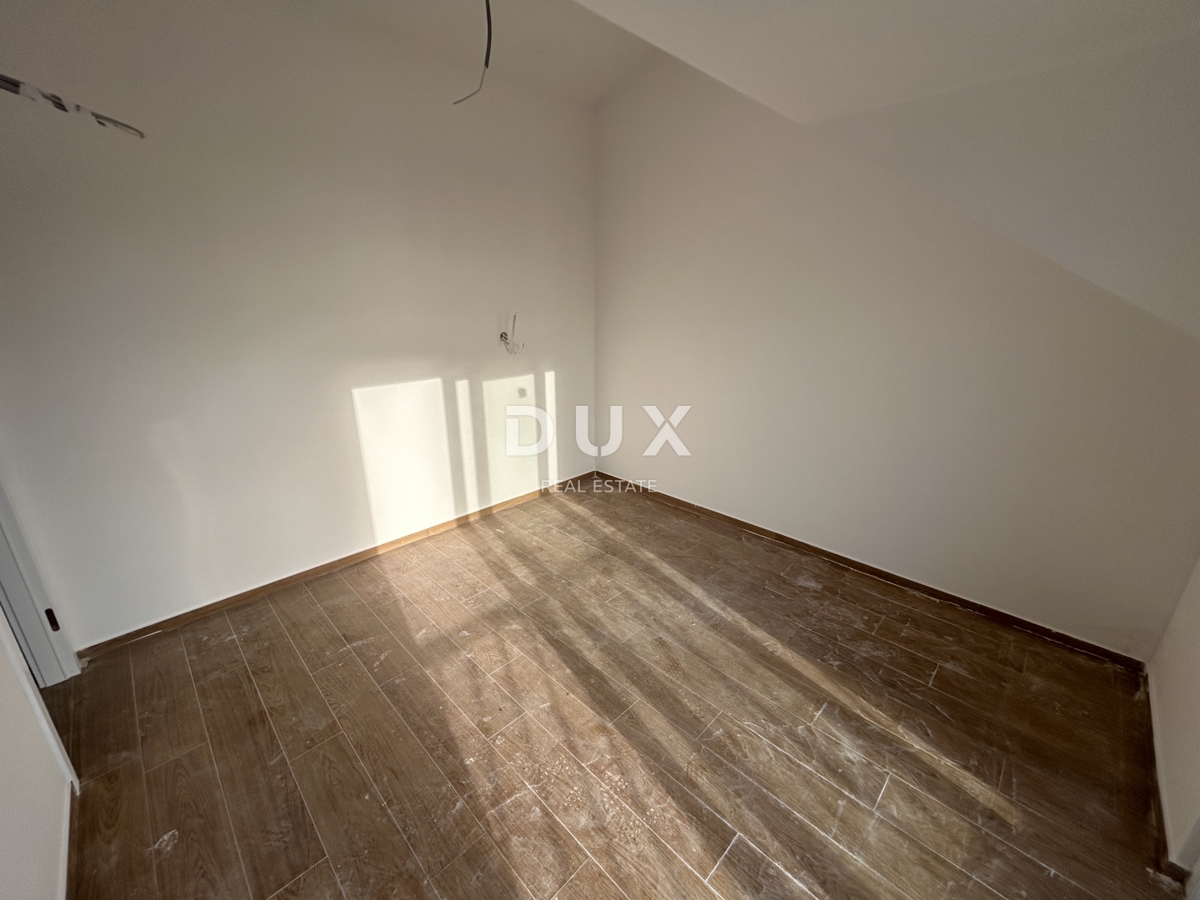 ROGOZNICA, STIVAŠNICA – Attico con una vista mare fenomenale