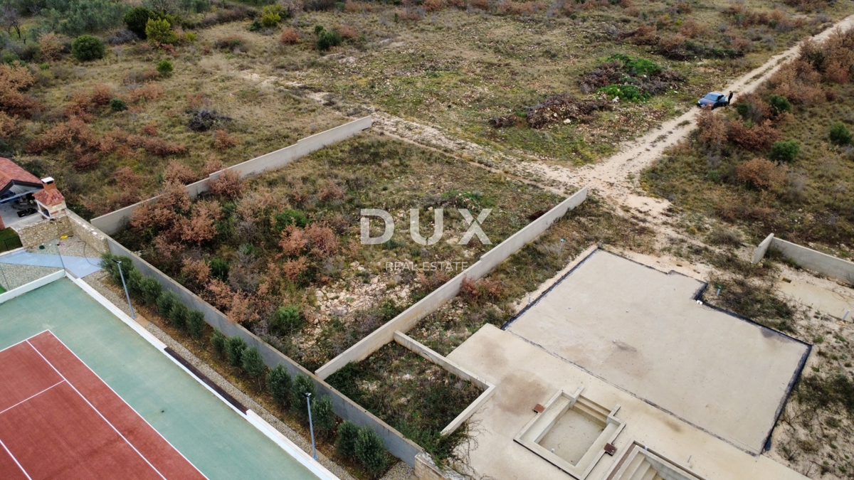 ZADAR, MURVICA - Terreno edificabile con progetto!