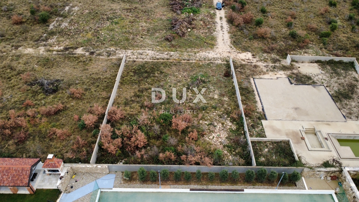 ZADAR, MURVICA - Terreno edificabile con progetto!