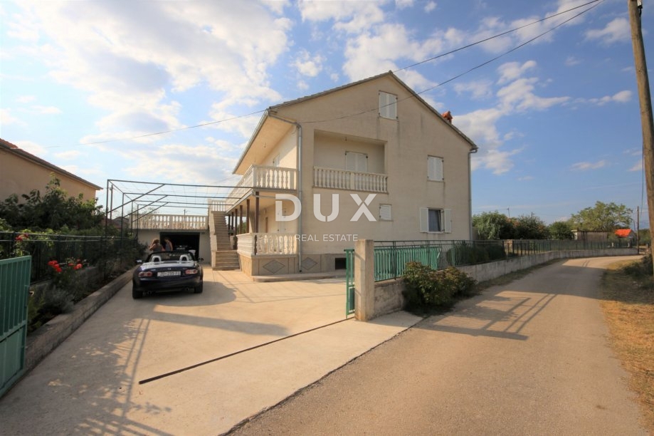 ZADAR, ZEMUNIK - OCCASIONE! Casa familiare ristrutturata