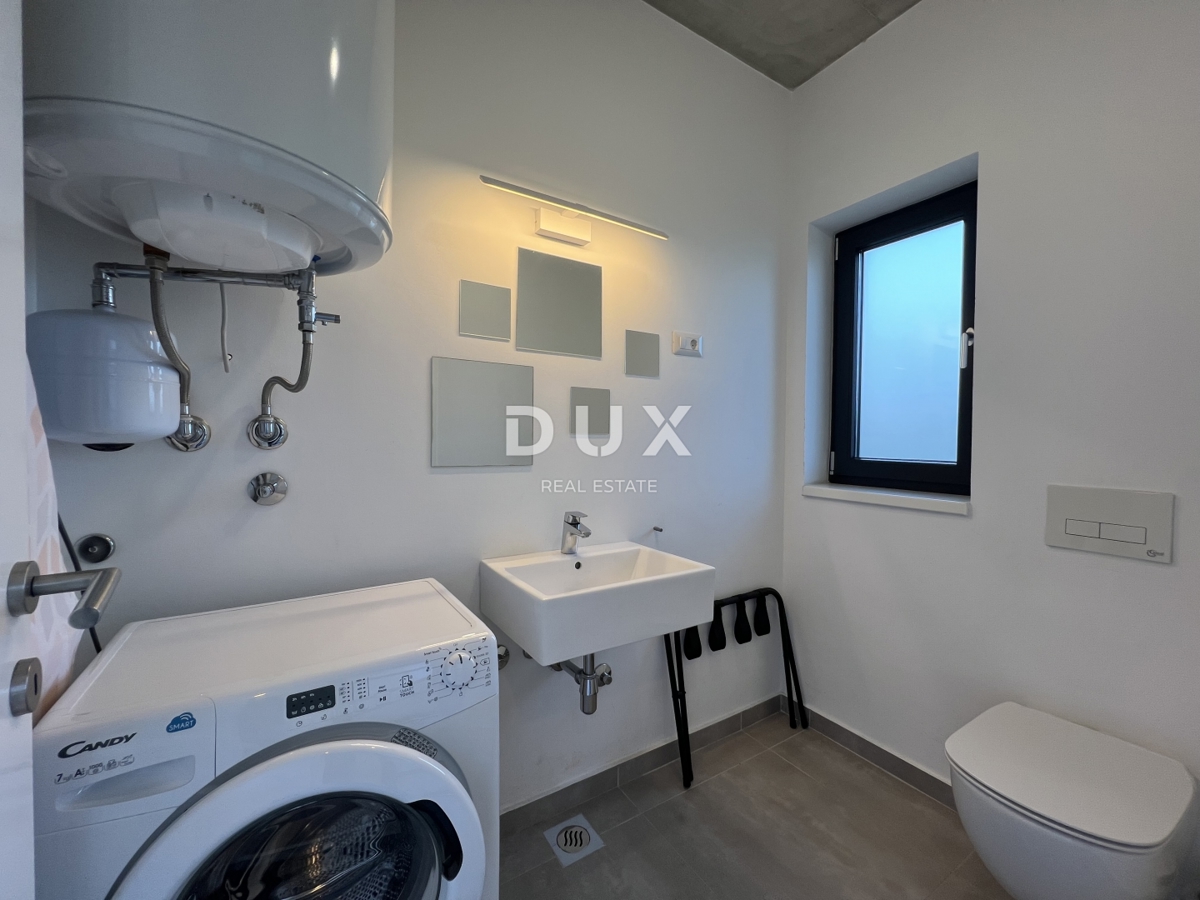 ISTRIA, ŽMINJ – Villa moderna con piscina