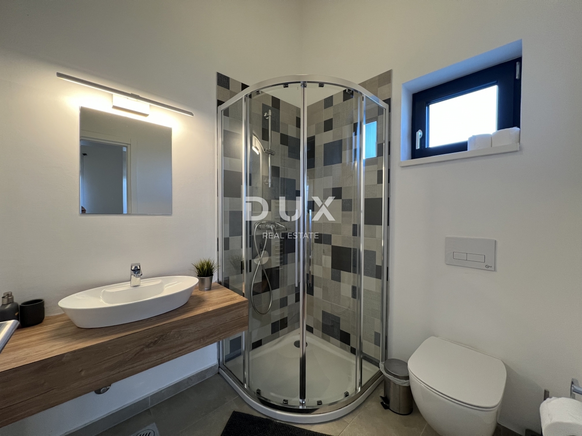 ISTRIA, ŽMINJ – Villa moderna con piscina