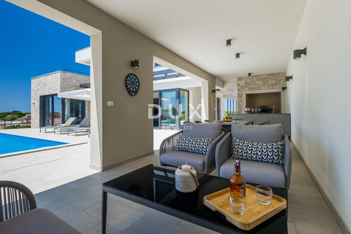 ISTRIA, VERTENIGLA - Elegante villa, la combinazione perfetta tra lusso e pace