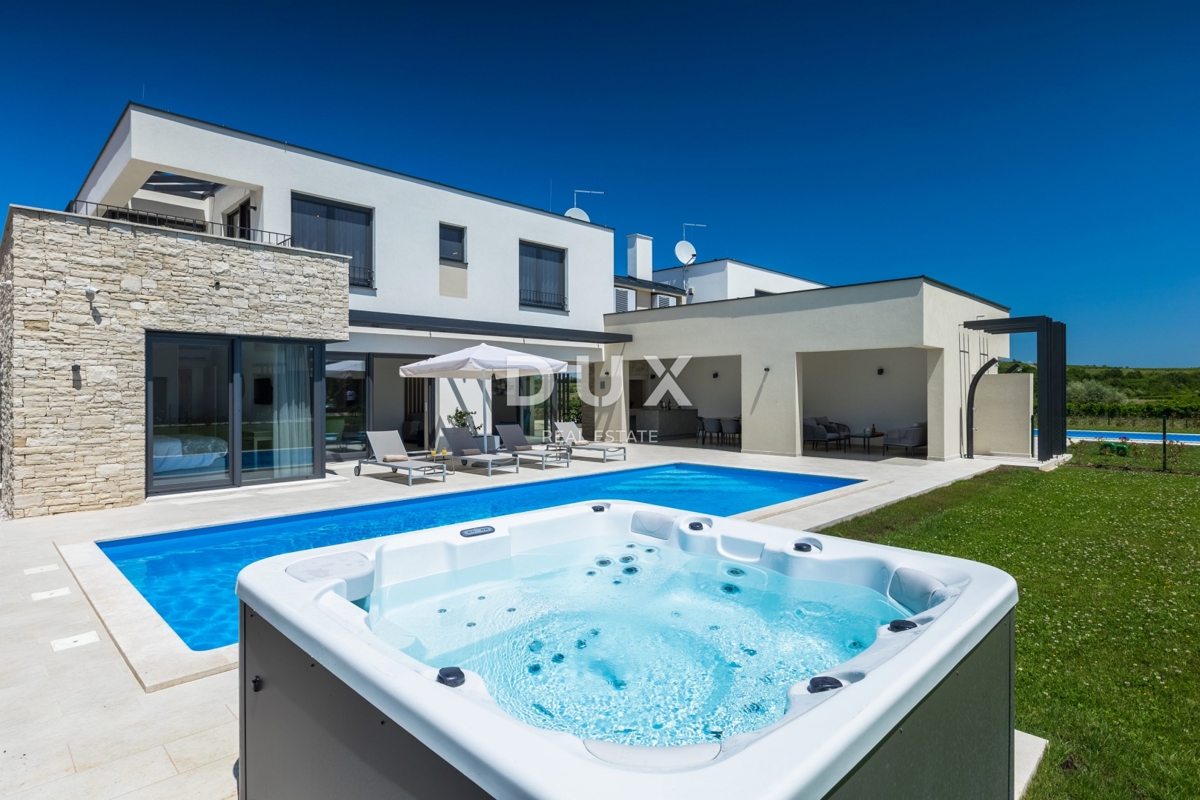 ISTRIA, VERTENIGLA - Elegante villa, la combinazione perfetta tra lusso e pace