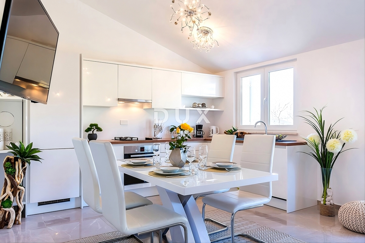 ISTRIA, MEDULIN - Casa con due appartamenti a 100 metri dal mare