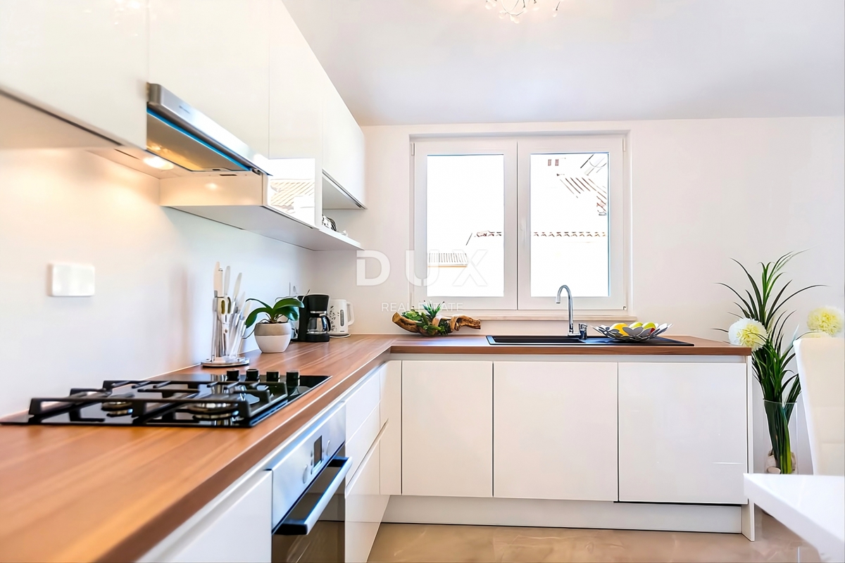 ISTRIA, MEDULIN - Casa con due appartamenti a 100 metri dal mare