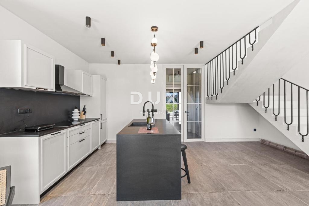 ISTRIA, KRNICA - Villa moderna in una posizione tranquilla vicino alle spiagge