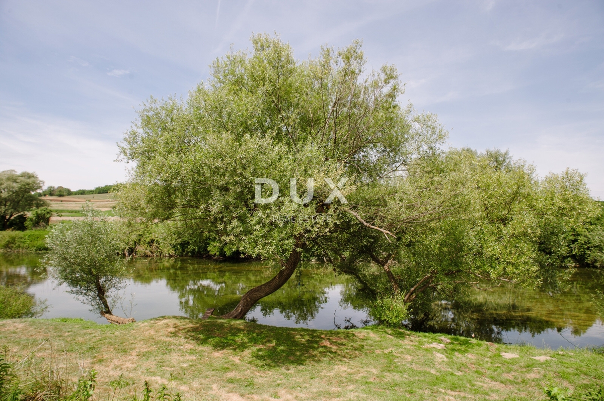 Casa Kosijersko Selo, Barilovići, 191m2