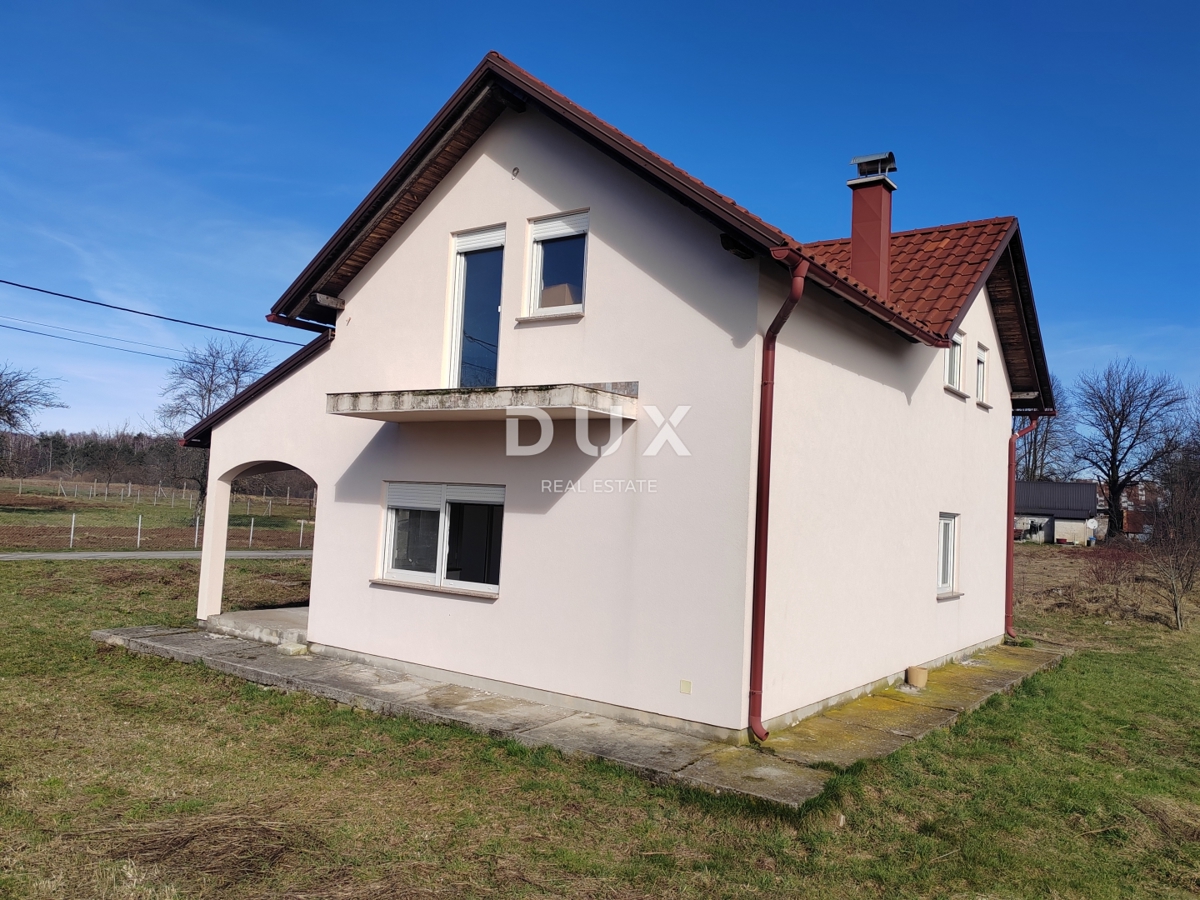 GOSPIĆ - Casa indipendente con ampio giardino e terreno coltivabile