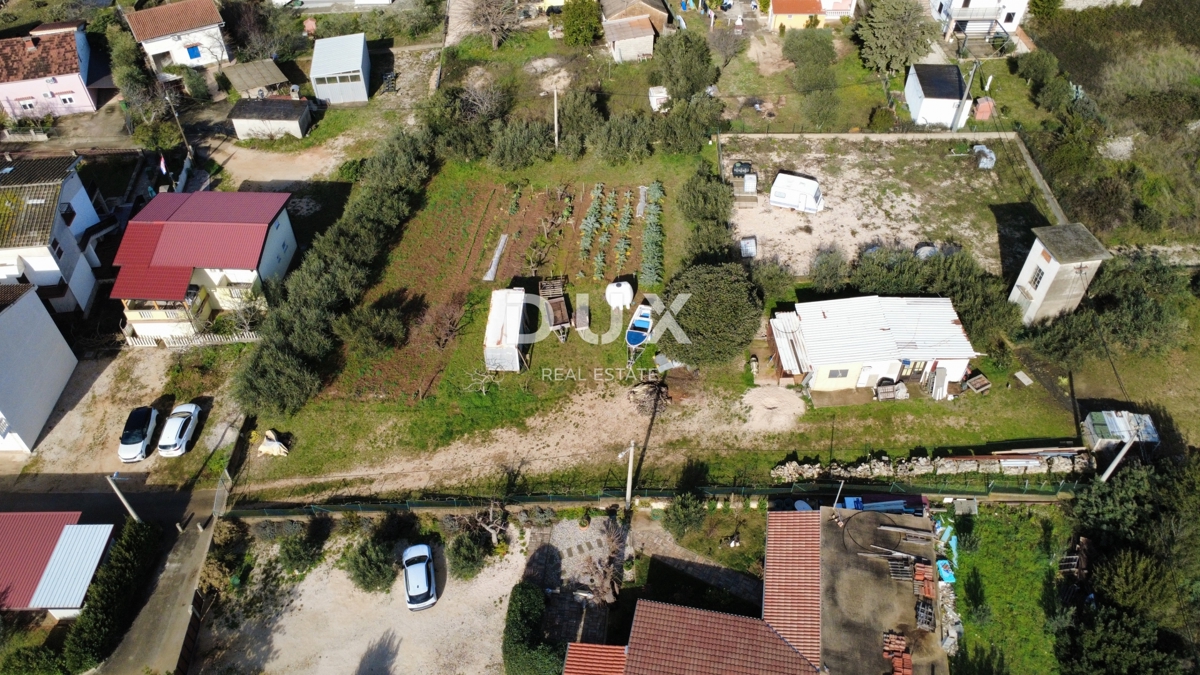 ZADAR, SUKOŠAN – Terreno edificabile a 300 m dal mare