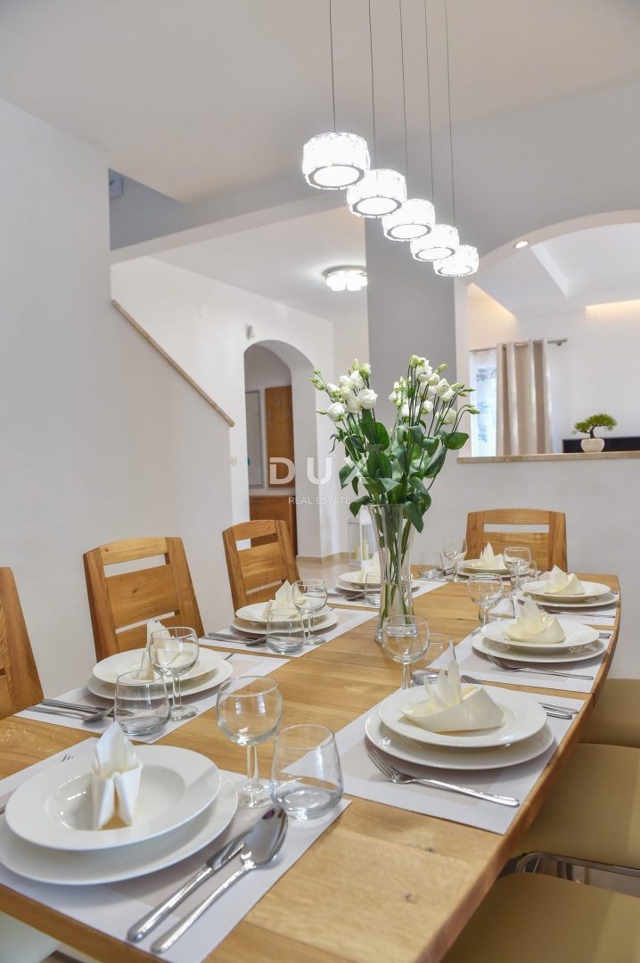 Casa Brzac, Krk, 350m2