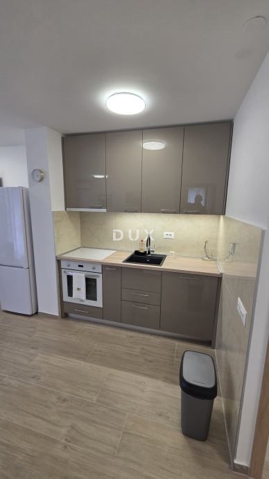 ISTRIA, PARENZO - Appartamento ristrutturato vicino al mare