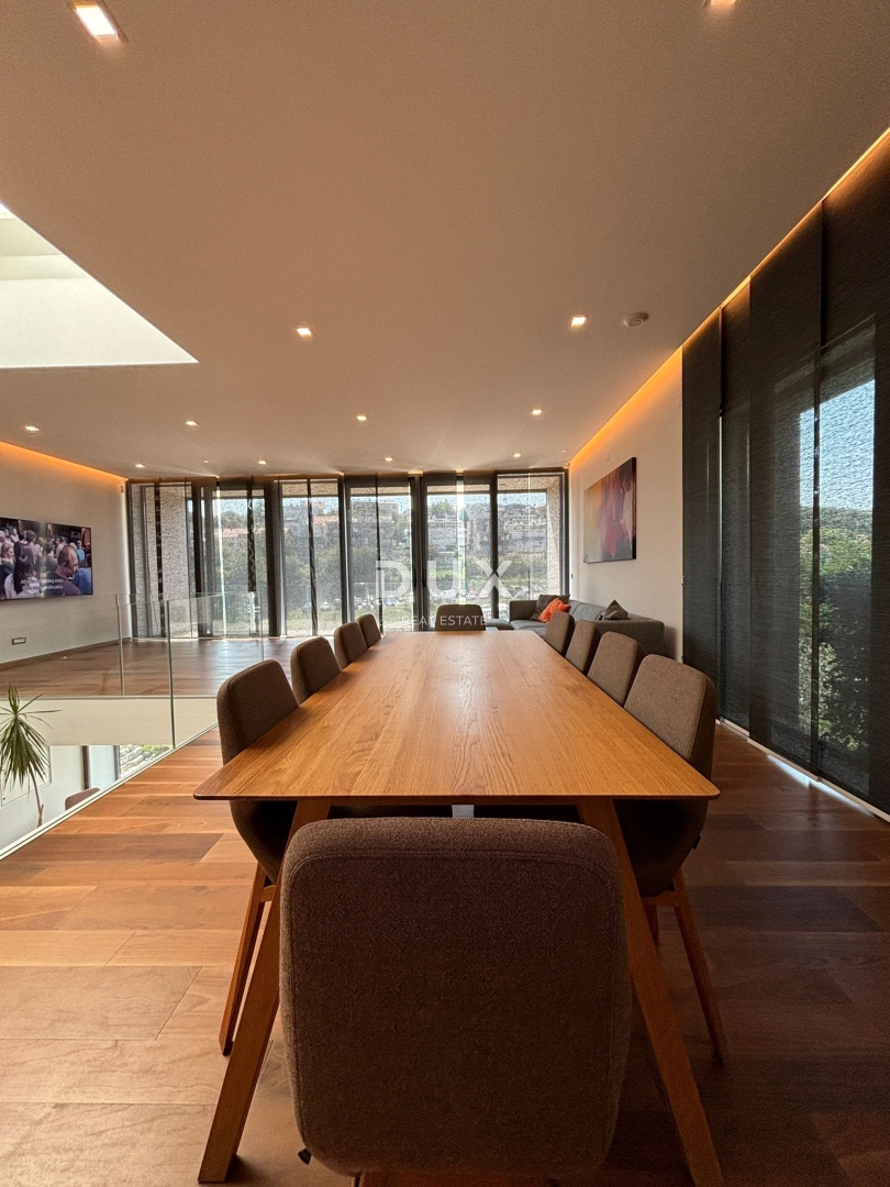 ZAGABRIA - Prestigiosa villa in posizione privilegiata!