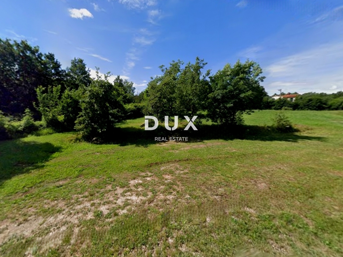 ISTRIA, LABIN - Terreno edificabile ai margini del villaggio