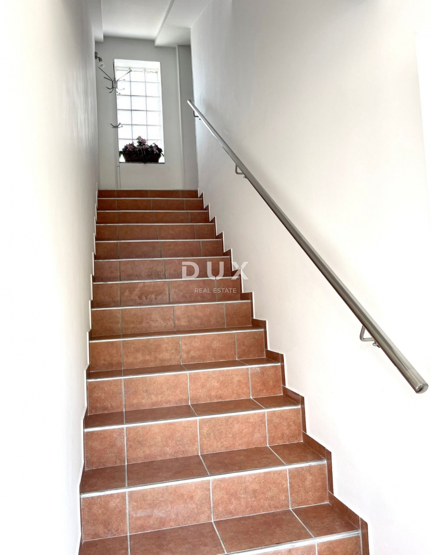 IKA, OPRIĆ – moderno appartamento con due camere da letto, terrazza e vista mare