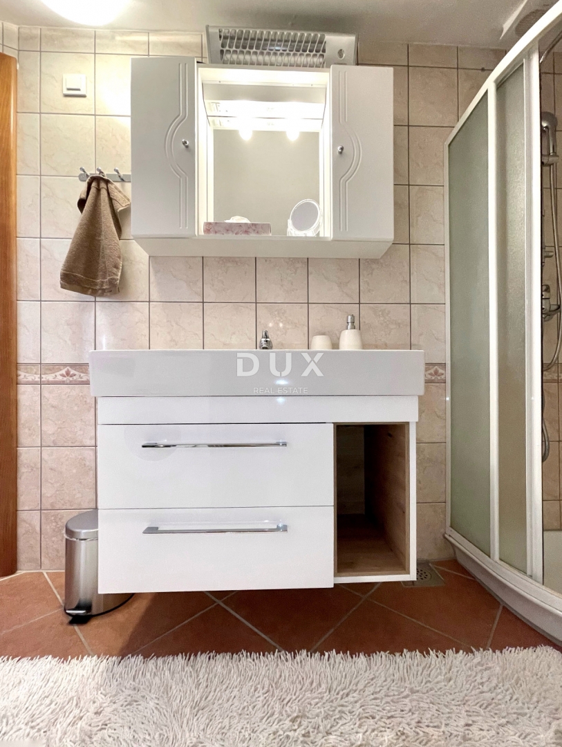 IKA, OPRIĆ – moderno appartamento con due camere da letto, terrazza e vista mare