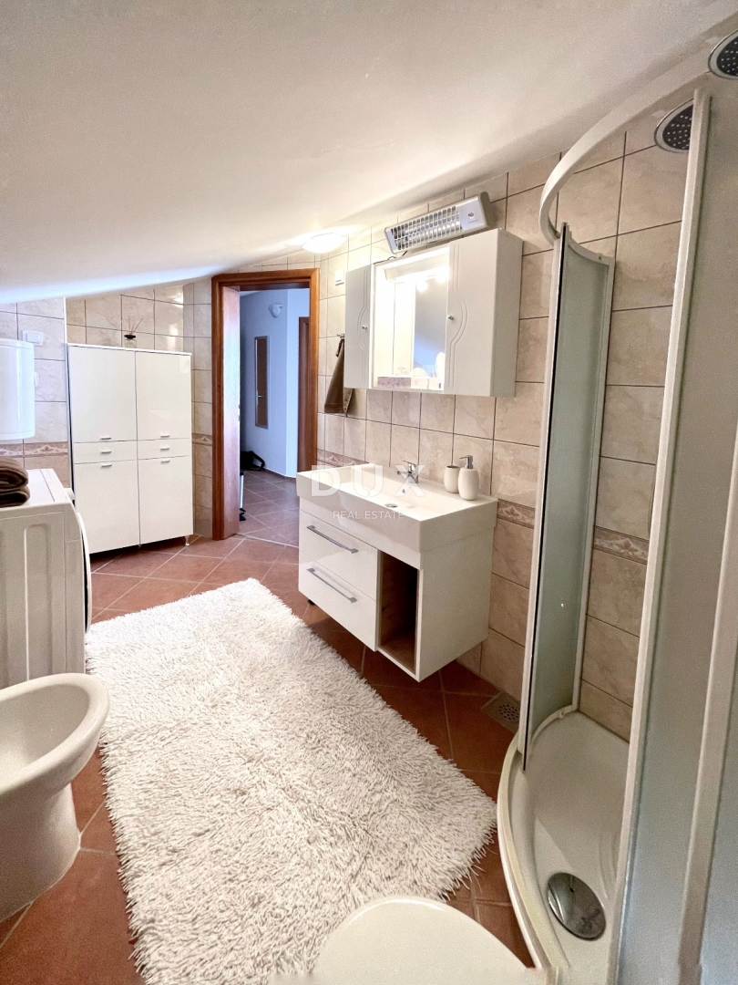 IKA, OPRIĆ – moderno appartamento con due camere da letto, terrazza e vista mare