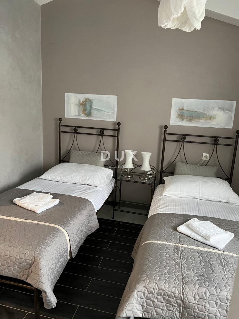 ISTRIA, LABIN - Casa con piscina in posizione tranquilla