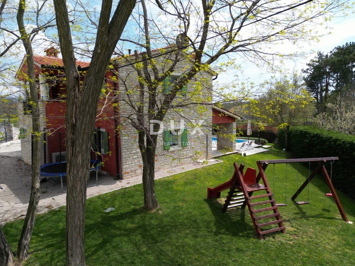 ISTRIA, LABIN - Casa con piscina in posizione tranquilla