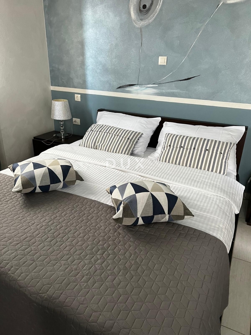 ISTRIA, LABIN - Casa con piscina in posizione tranquilla