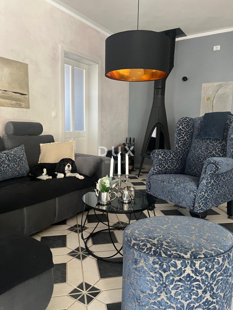 ISTRIA, LABIN - Casa con piscina in posizione tranquilla