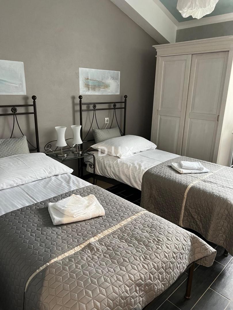 ISTRIA, LABIN - Casa con piscina in posizione tranquilla