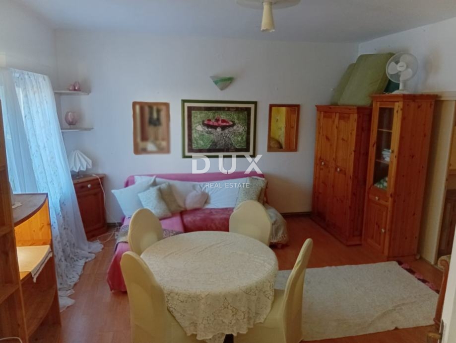 ISOLA DI KRK, MALINSKA - appartamento al piano terra di 41,21 m2, vicino al mare e al centro