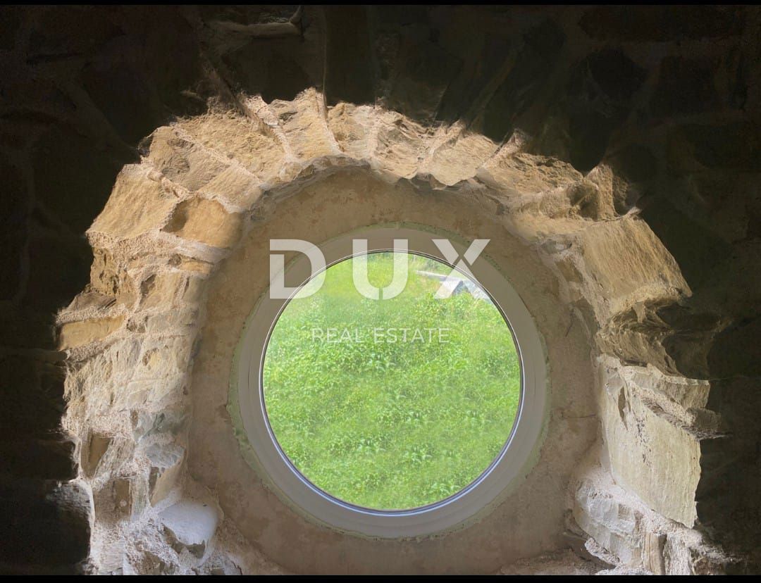 ISTRIA CENTRALE - *OPPORTUNITÀ* Il rifugio perfetto nel cuore dell'Istria: un'autentica bellezza in pietra con una nuova anima.