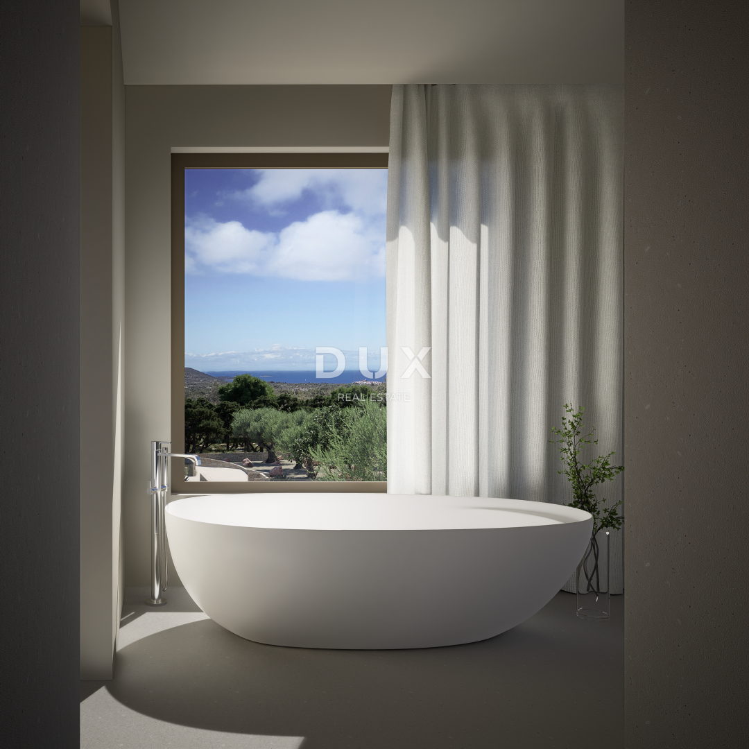 DALMATIA, PRIMOŠTEN - Terreno edificabile con permesso di costruzione + parte agricola