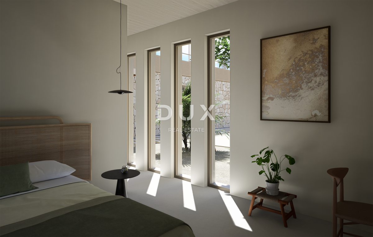 DALMATIA, PRIMOŠTEN - Terreno edificabile con permesso di costruzione + parte agricola