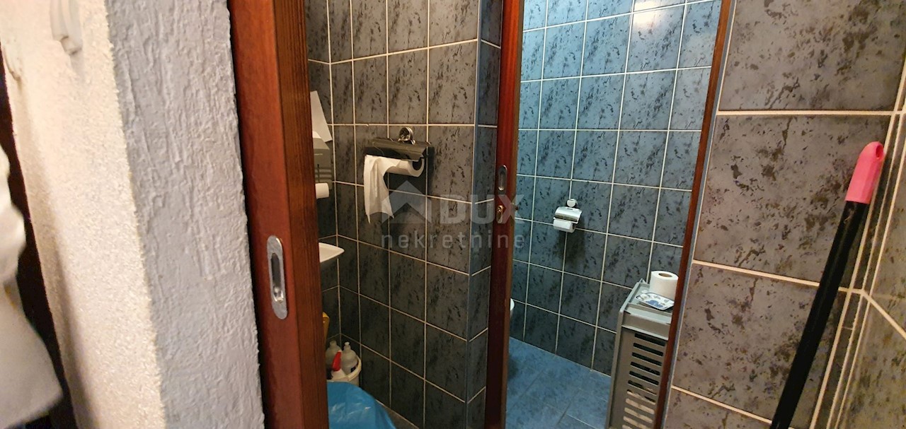 Locale commerciale Potpićan, Kršan, 76,26m2