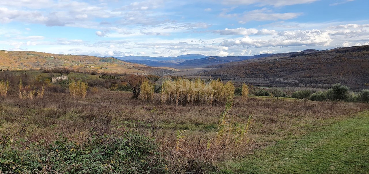 Terreno Grožnjan, 114.440m2