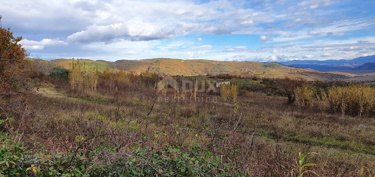 Terreno Grožnjan, 114.440m2